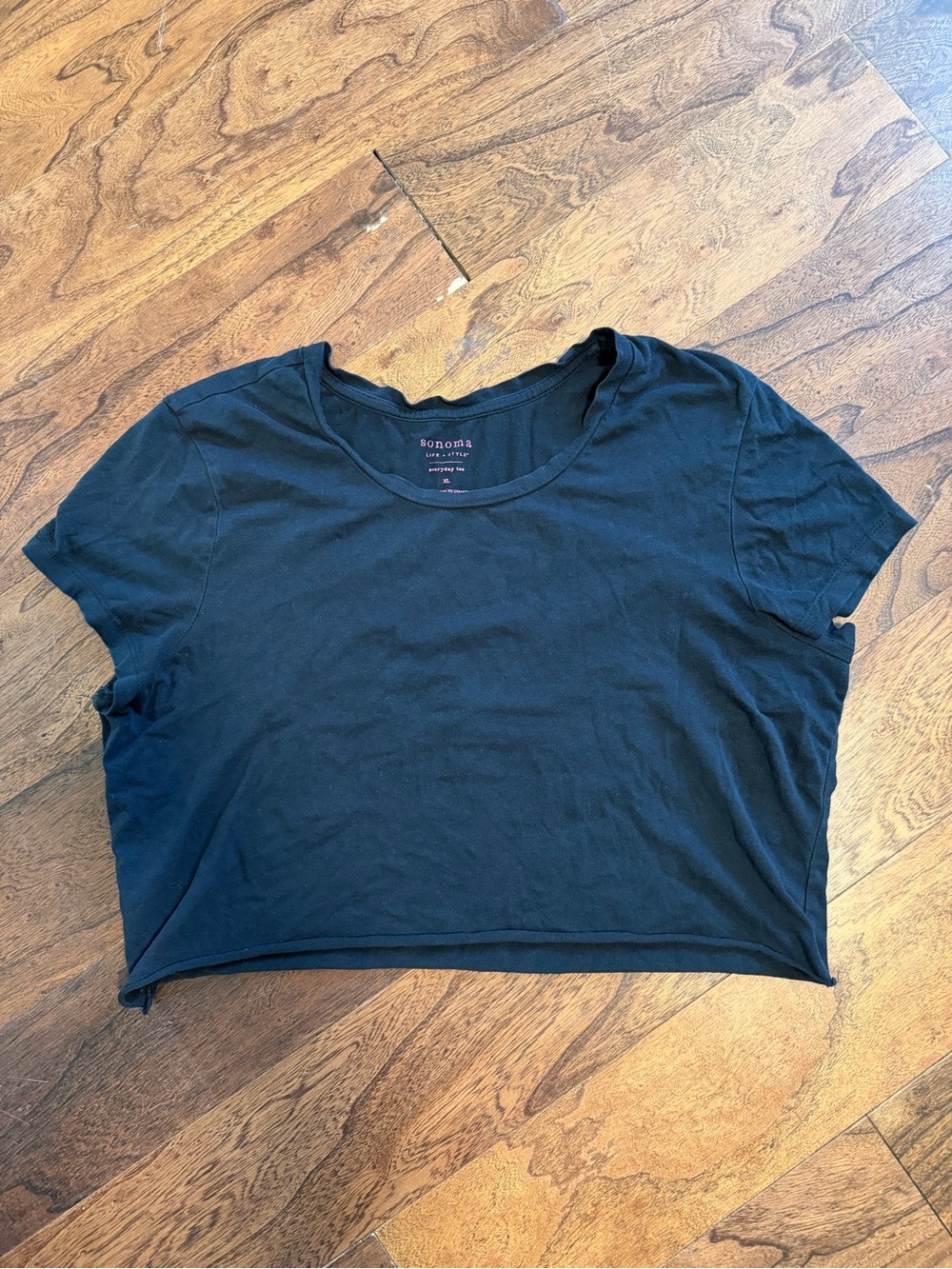 Sonoma Black Short-Sleeve Cropped Tee